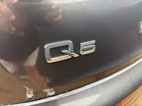 Used 2023 Audi Q5 e Premium Plus AWD/4WD image 25