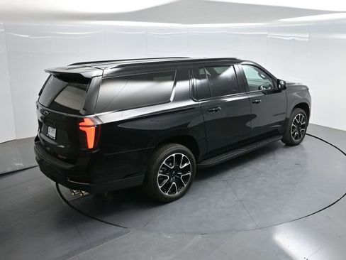 Used 2025 Chevrolet Suburban RST AWD/4WD image 51