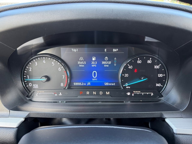 Used 2020 Ford Explorer XLT w/ Equipment Group 202A AWD/4WD image 30