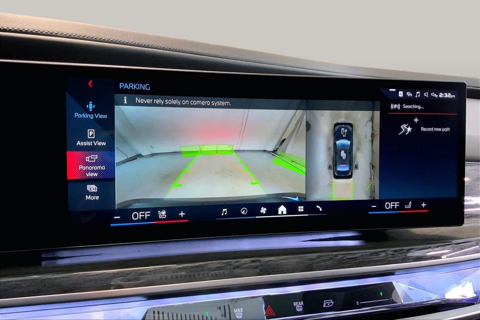 Used 2024 BMW i7 xDrive60 AWD/4WD image 26