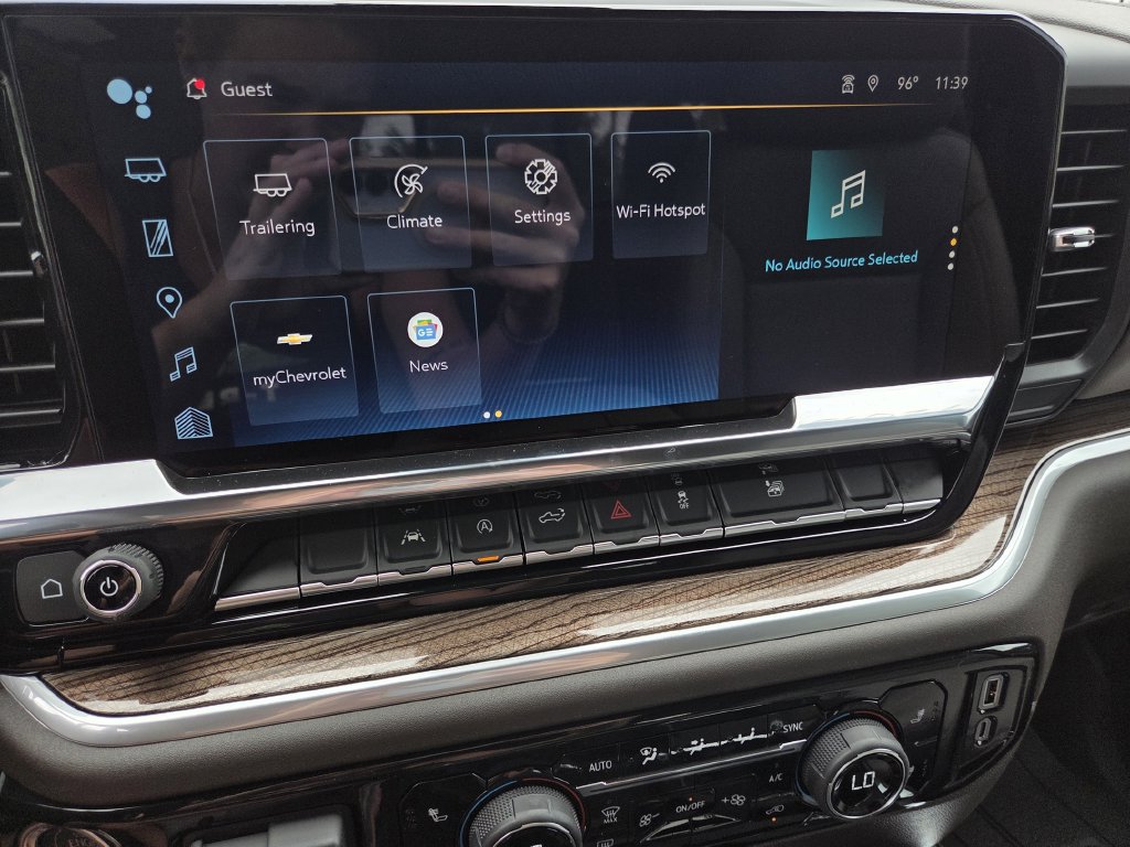 New 2026 Chevrolet Silverado 1500 RST w/ Redline Edition AWD/4WD image 12