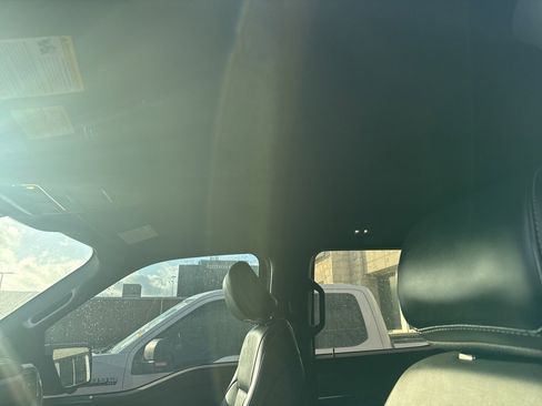 Used 2021 Ford F150 Lariat image 11