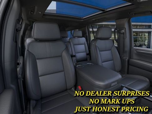 New 2026 Chevrolet Suburban RST image 16