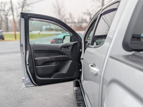 Used 2018 GMC Canyon SLE w/ SLE Convenience Package image 26