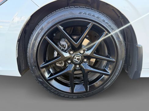 Certified 2024 Honda Civic Sport image 9