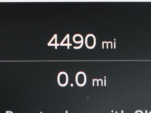 Certified 2025 Audi Q5 Premium w/ Convenience Package image 20