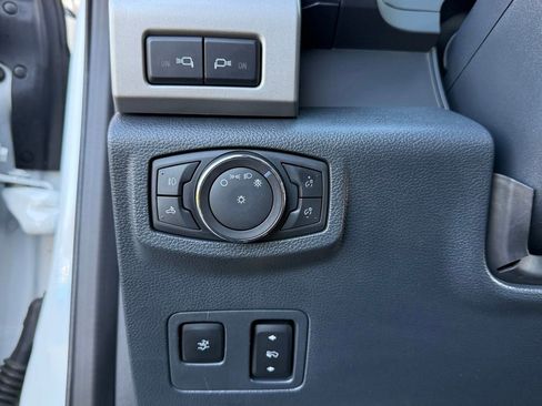 Used 2022 Ford F350 Lariat w/ Tremor Off-Road Package image 37