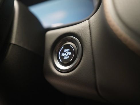 Used 2024 GMC Yukon XL AT4 AWD/4WD image 31