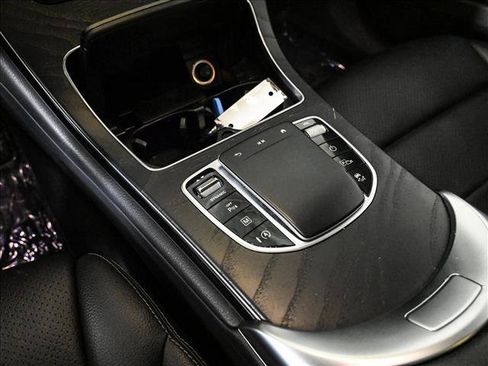 Used 2021 Mercedes-Benz GLC 300 image 13