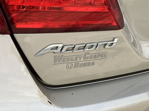 Used 2015 Honda Accord EX-L image 11