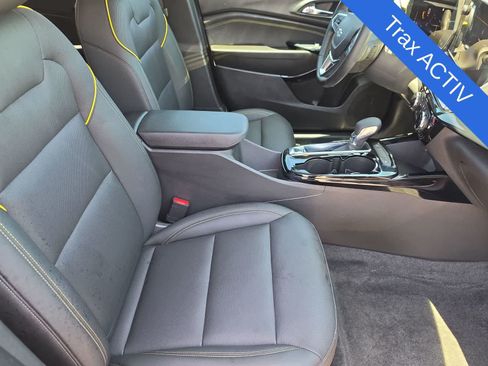 Used 2024 Chevrolet Trax ACTIV w/ Driver Confidence Package FWD image 18