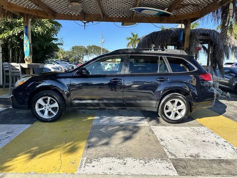 Used 2013 Subaru Outback 2.5i Premium image 9