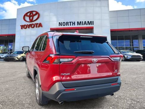 Used 2025 Toyota RAV4 LE AWD/4WD image 3