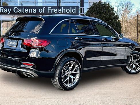 Certified 2022 Mercedes-Benz GLC 300 4MATIC image 2
