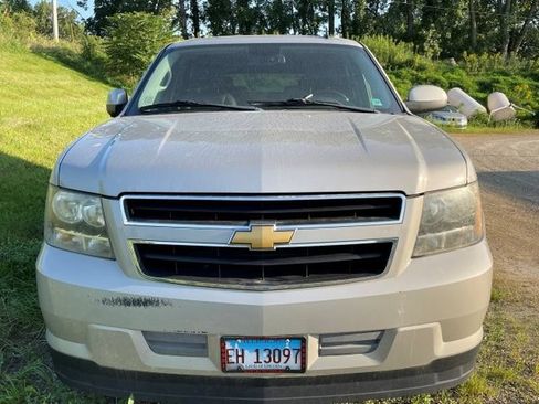 Used 2009 Chevrolet Tahoe 4WD Hybrid image 2