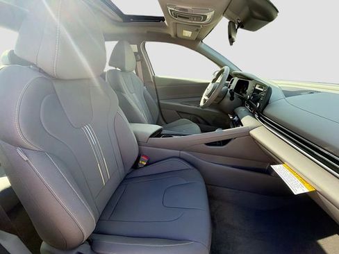 New 2026 Hyundai Elantra SEL Sport Premium FWD image 29