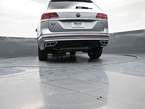 Used 2023 Volkswagen Atlas SEL Premium AWD/4WD image 33