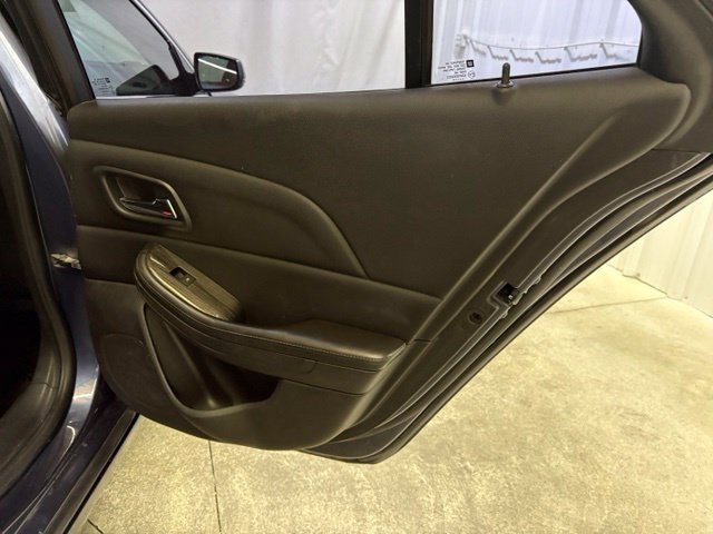 Used 2015 Chevrolet Malibu LT FWD image 13