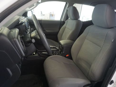 Used 2023 Toyota Tacoma SR AWD/4WD image 15