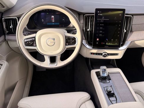 New 2026 Volvo XC90 T8 Ultra w/ Protection Package AWD/4WD image 22