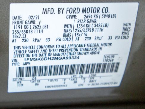 Used 2021 Ford Explorer XLT AWD/4WD image 25