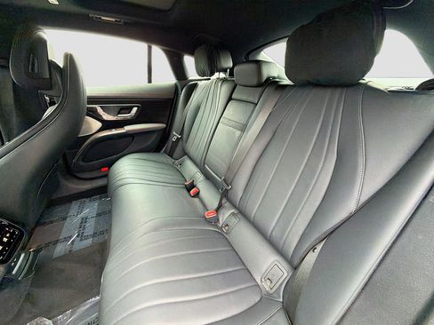 Used 2022 Mercedes-Benz EQS 580 4MATIC Sedan image 20