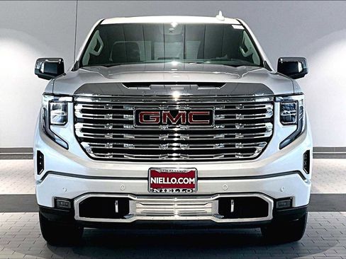 Used 2024 GMC Sierra 1500 Denali w/ Denali Reserve Package image 13