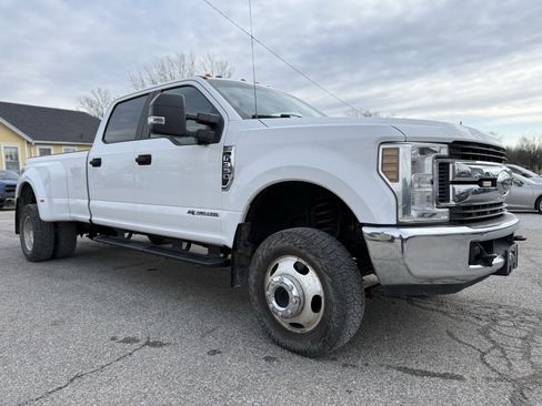 Used 2019 Ford F350 XL w/ STX Appearance Package image 7
