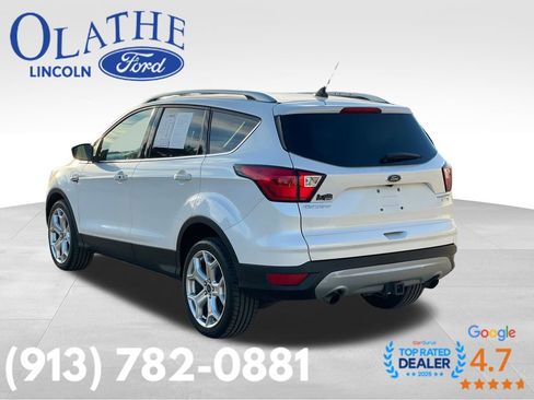 Used 2019 Ford Escape Titanium image 3