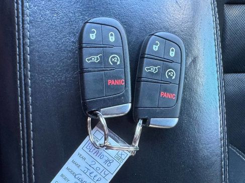 Used 2014 Jeep Grand Cherokee Overland image 17