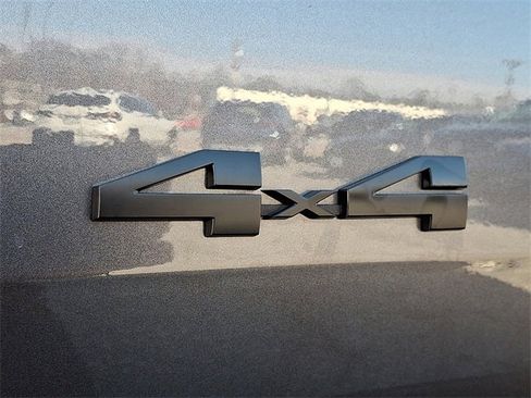 Used 2023 Toyota Tundra Platinum w/ Advanced Package image 40