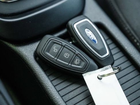 Used 2016 Ford Focus ST FWD image 61