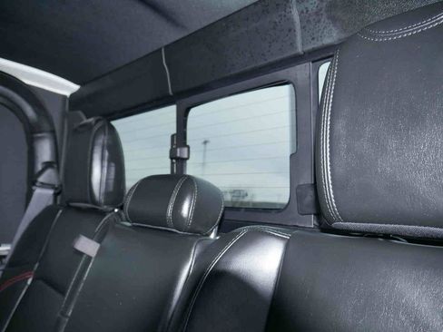 Used 2024 Jeep Gladiator Rubicon image 21