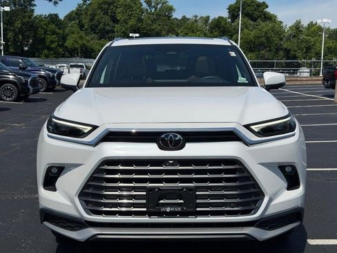 Certified 2025 Toyota Grand Highlander AWD Hybrid image 11