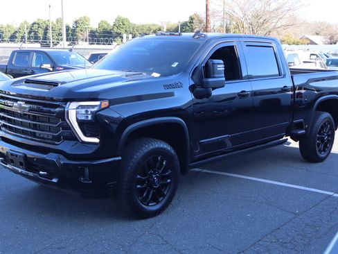 Certified 2025 Chevrolet Silverado 2500 High Country w/ High Country Premium Package image 5