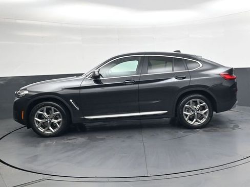 Used 2025 BMW X4 xDrive30i AWD/4WD image 9
