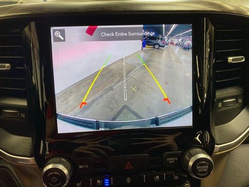 Used 2020 RAM 1500 Laramie AWD/4WD image 33