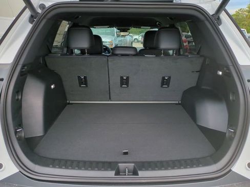 New 2026 Chevrolet Equinox LT w/ Convenience Package II image 13