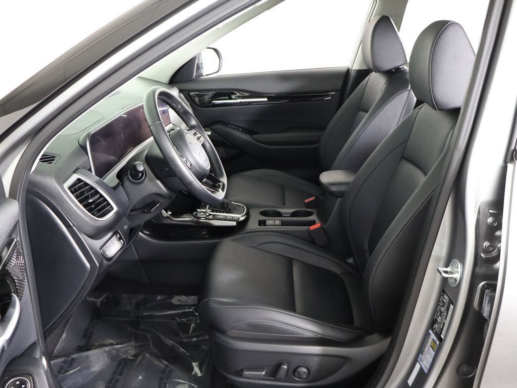 Used 2024 Kia Seltos SX w/ SX Sunroof Package AWD/4WD image 32