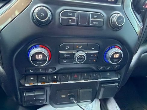 Used 2019 Chevrolet Silverado 1500 High Country w/ Technology Package AWD/4WD image 19