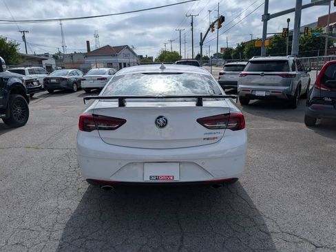Used 2019 Buick Regal Essence w/ Driver Confidence Package I FWD image 7