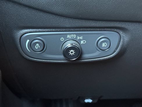 Used 2020 Chevrolet Equinox Premier AWD/4WD image 40