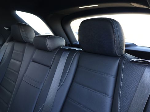 Used 2024 Mercedes-Benz GLE 450e 4MATIC image 18