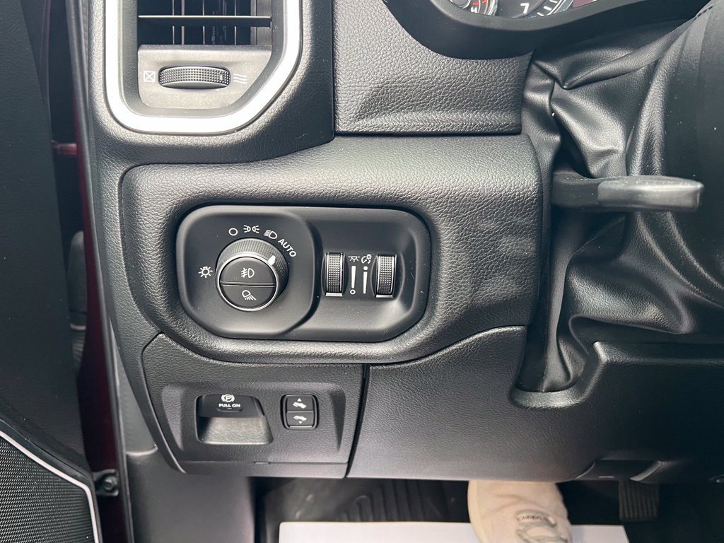 Used 2023 RAM 1500 Laramie AWD/4WD image 23