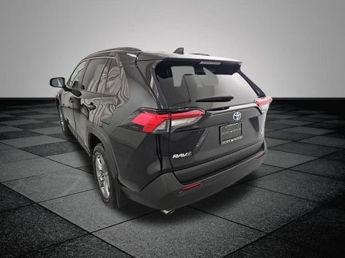 Used 2024 Toyota RAV4 XLE w/ Convenience Package AWD/4WD image 4