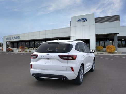 Used 2024 Ford Escape ST-Line Select w/ Tech Pack #2 image 8