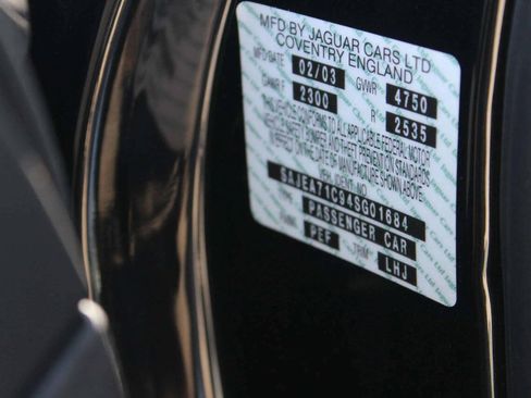 Used 2004 Jaguar XJ8 RWD image 12