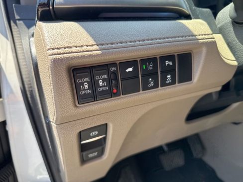 Used 2020 Honda Odyssey Elite image 21