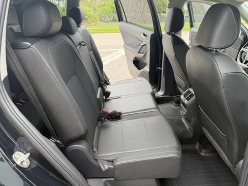 Used 2019 Volkswagen Tiguan SEL FWD image 16