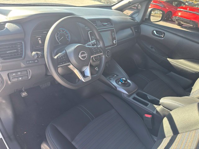 Used 2025 Nissan Leaf S FWD image 8